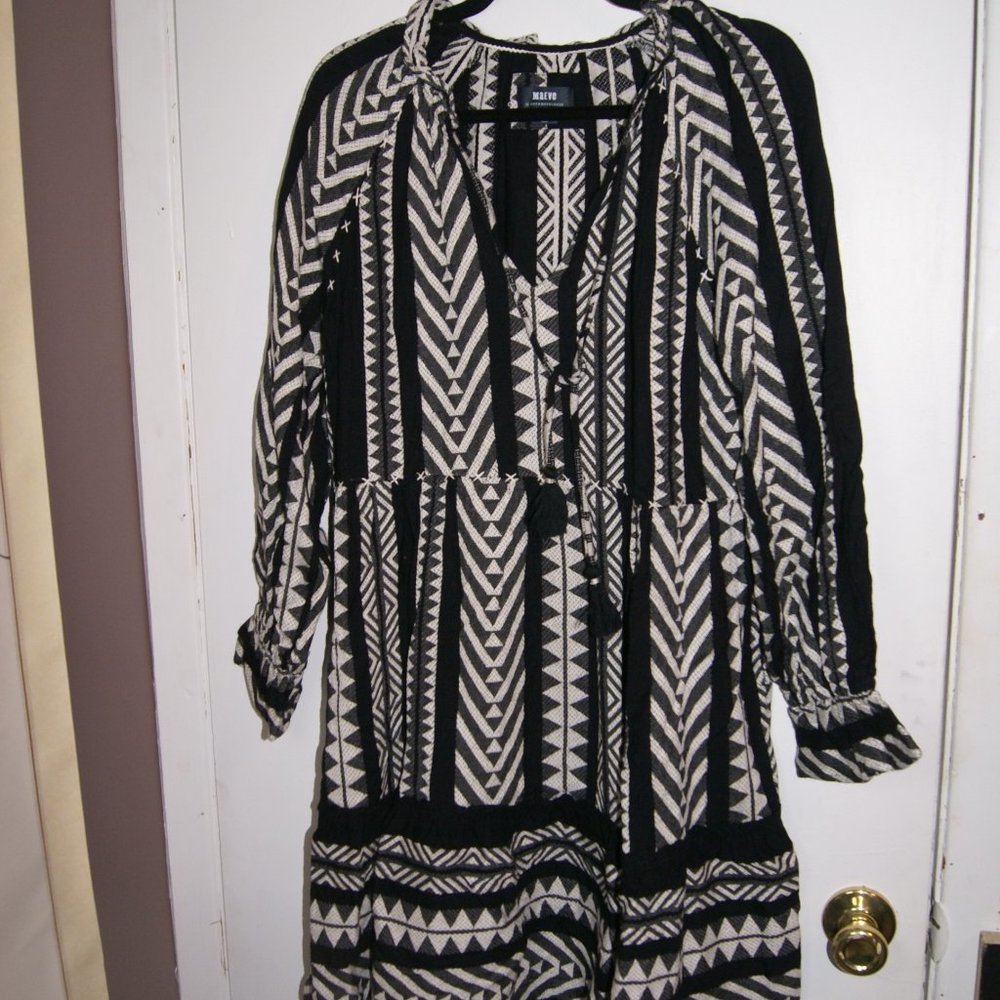 MAEVE DRESS SIZE SMALL